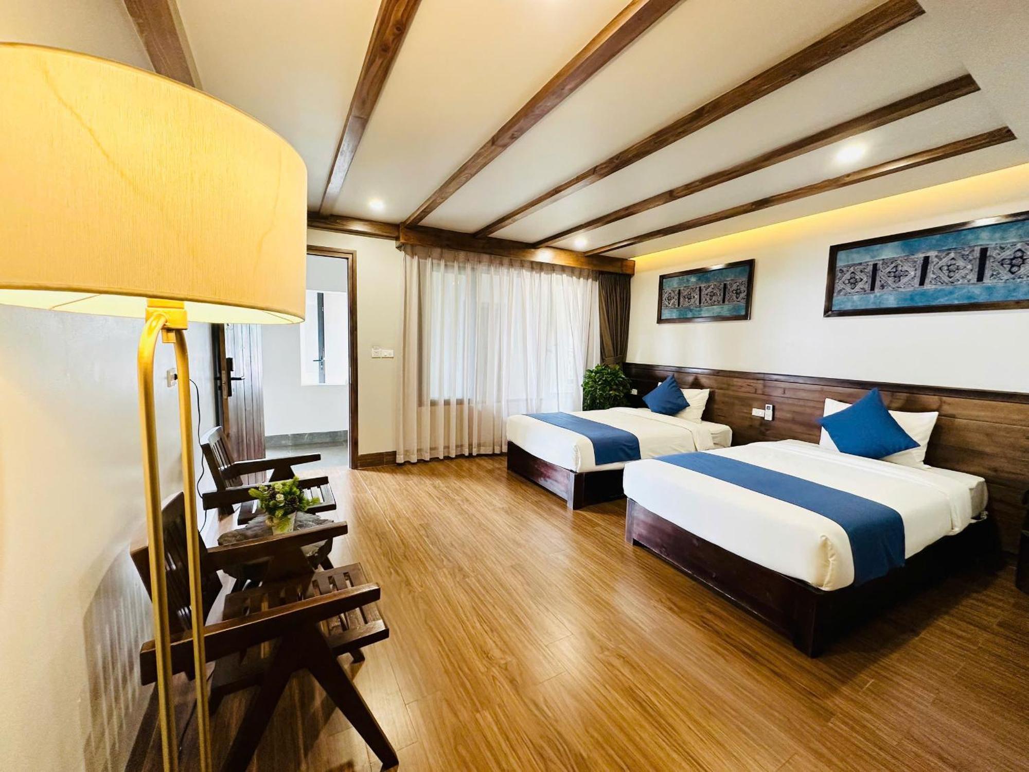 Lodge Pine Hill Eco